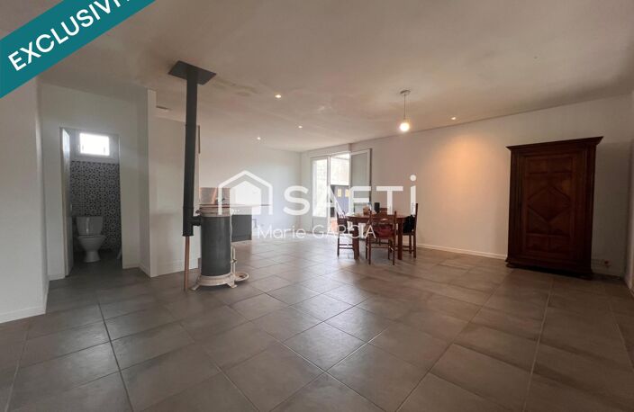 Maison de plain-pied-au cœur d'un grand jardin-Garage — photo 4