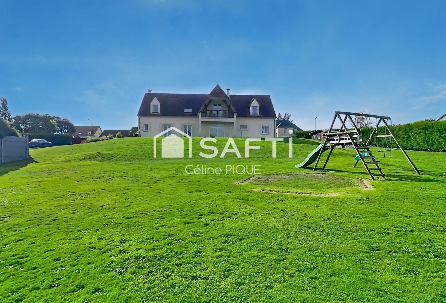 Maison familiale de 255 m²  9 pièces  Terrain 3000 m² — photo 1