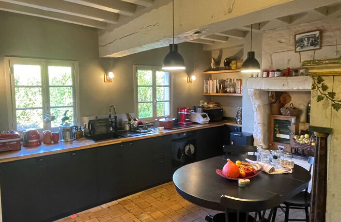 Proche condé sur Husine,  en hameau , maison de pays entière — photo 4