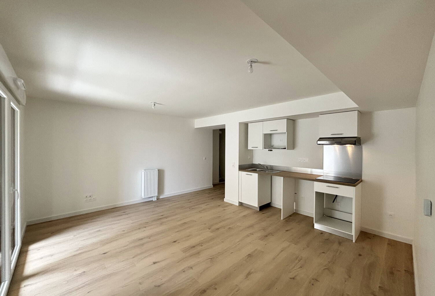 CAEN NORD COURSEULLES SUR MER IMMEUBLE NEUF T3 AVEC BALCON E — photo 1