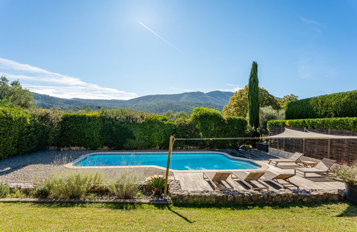 83640 SAINT ZACHARIE - Au calme, Villa type 6 avce piscine e — photo 2