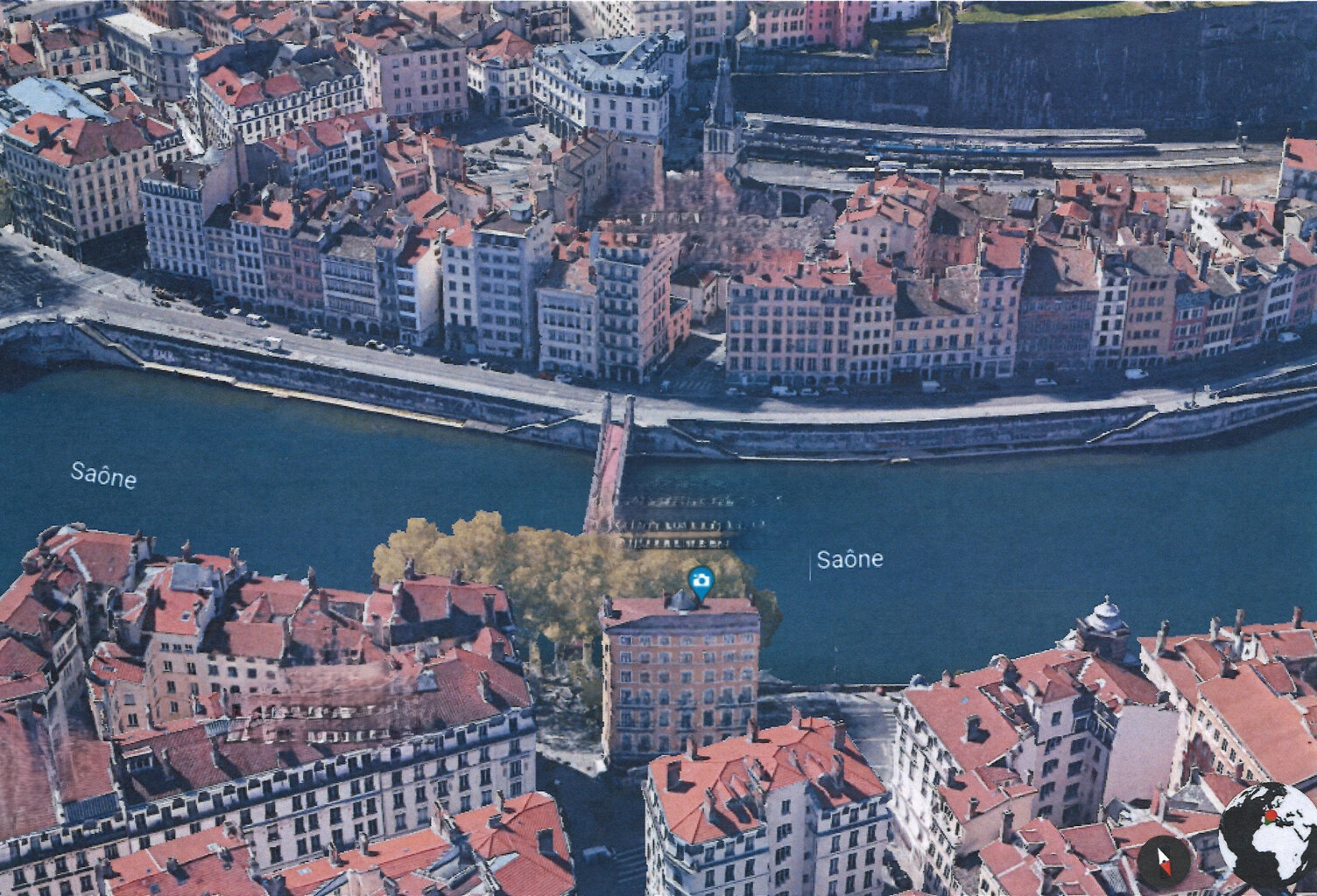 Studio lumineux avec mezzanine et vue dégagée sur la Saône 6 — photo 1