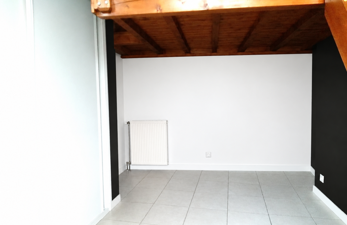 Studio lumineux avec mezzanine et vue dégagée sur la Saône 6 — photo 3