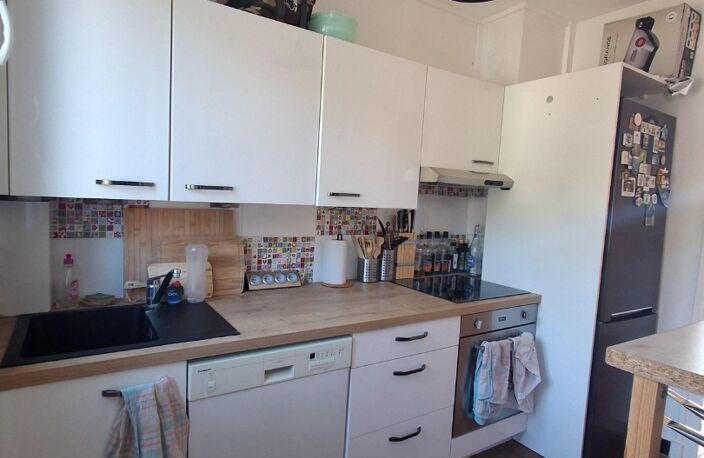 Location appartement 3 pièces 67 m² à Saint-Romain-en-Gal (69560) — photo 2