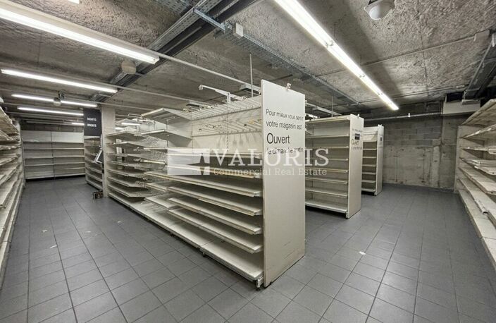 LOCAL COMMERCIAL à LOUER — photo 2