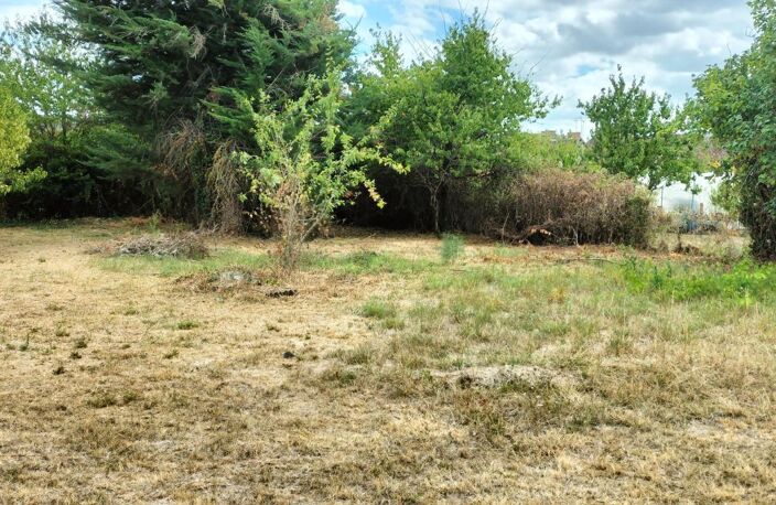 700 m2 de terrain pour un nouveau départ — photo 3