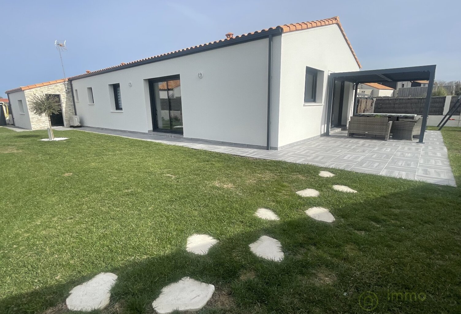 Maison — photo 1
