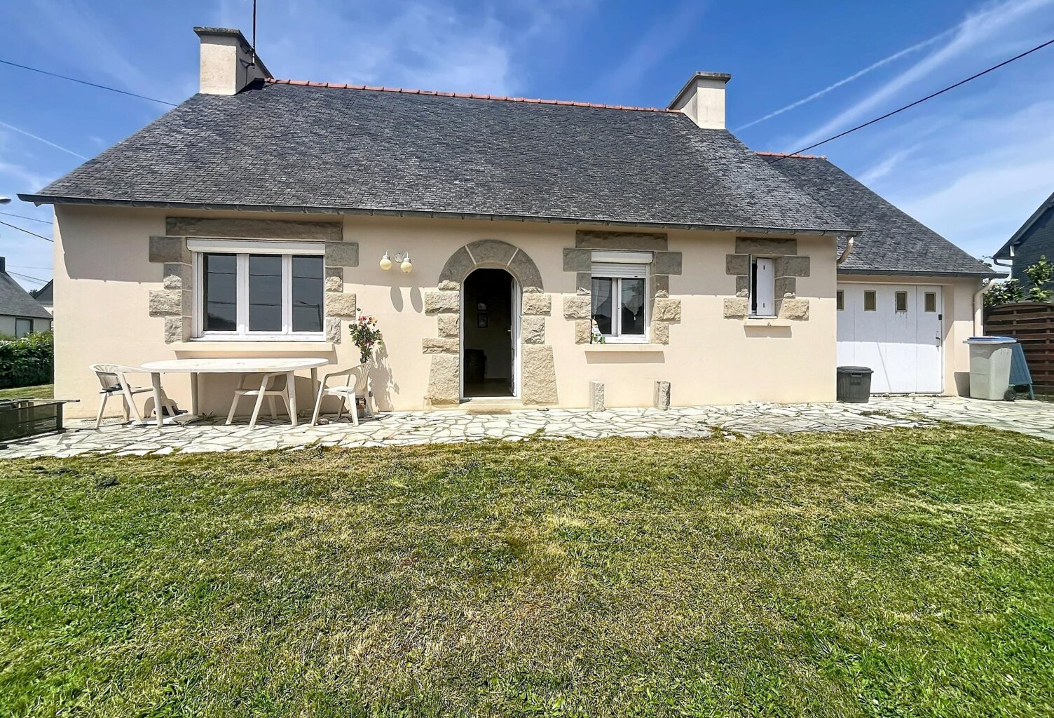 Maison de plain pied proche centre GUINGAMP — photo 1