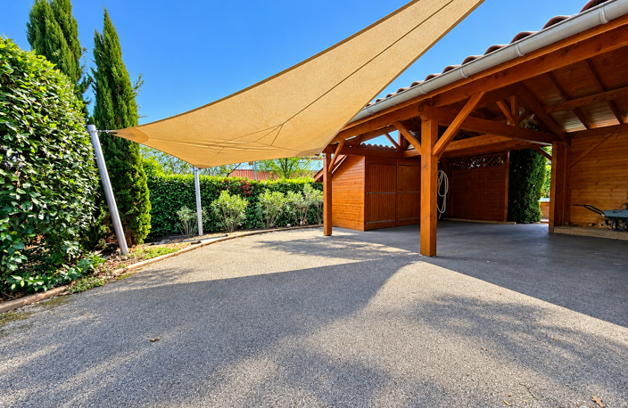 CHAZAY-D'AZERGUES -- Villa familiale de 190 m2 -- 5 chambres -- — photo 2