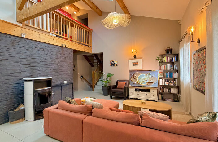 CHAZAY-D'AZERGUES -- Villa familiale de 190 m2 -- 5 chambres -- — photo 5