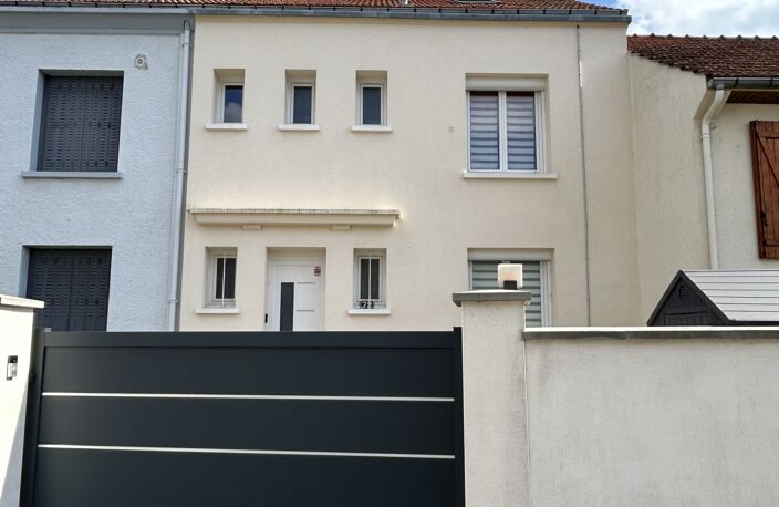 Vente Maison de ville 5 pièces — photo 2