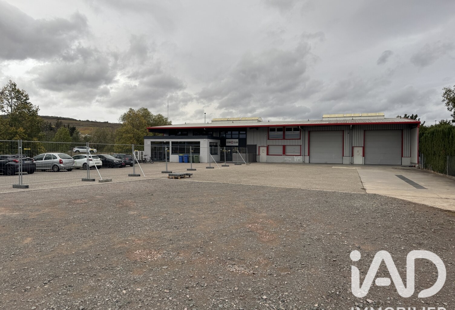 Vente Surface diverse 2 496 m&sup2; — photo 1