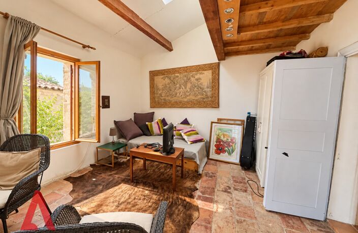 À Vendre  Maison de Village à Roquessels avec 743m2 de terrain — photo 3