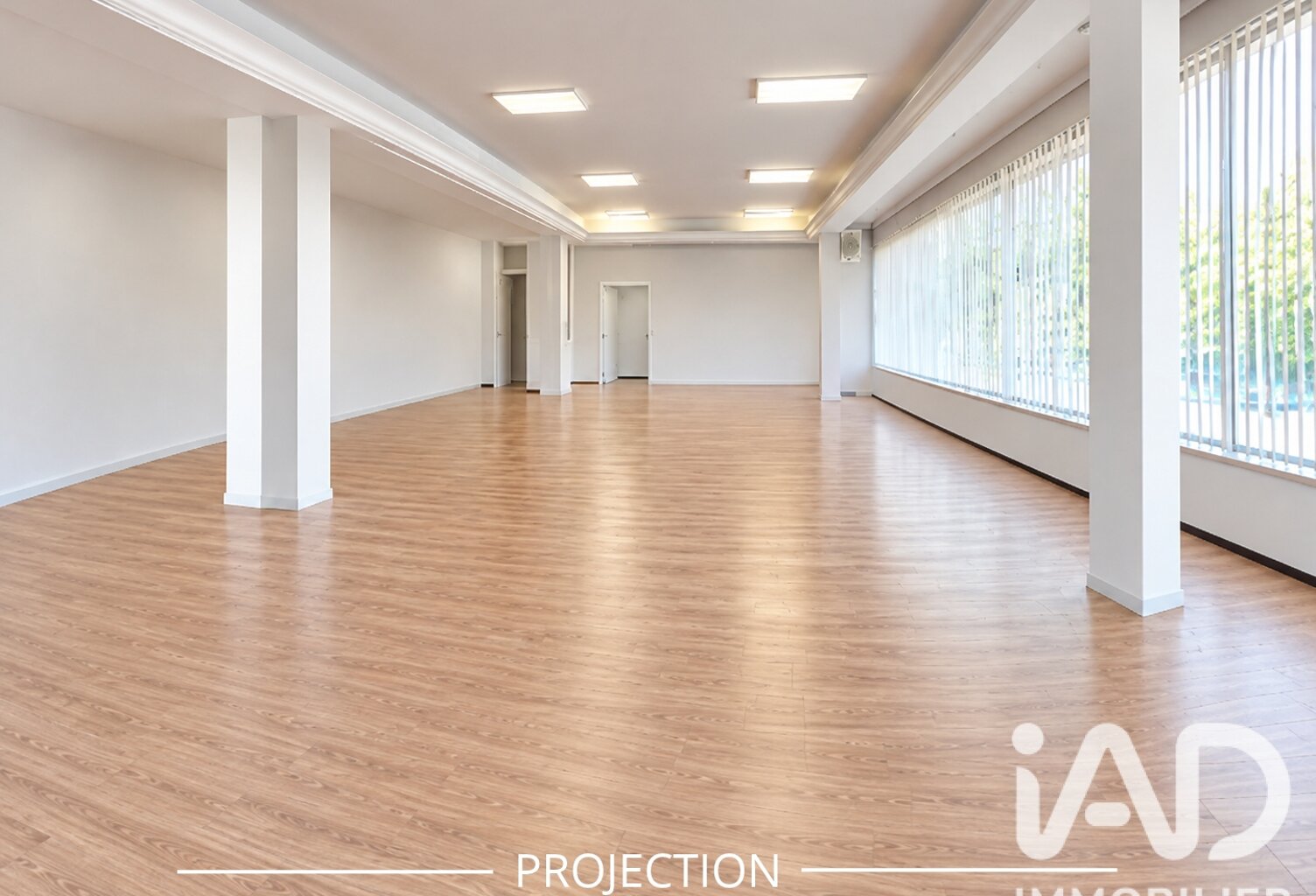 Vente Boutique/Local commercial 118 m&sup2; — photo 1