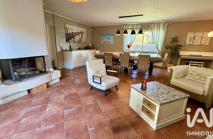 Vente Maison/villa 7 pièces — photo 2