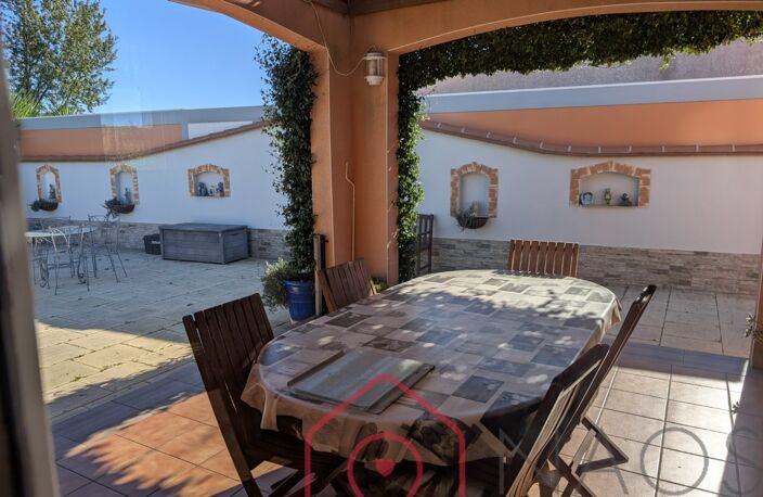 Grande villa de standing avec piscine — photo 5