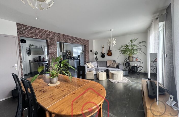 À VENDRE  BELLE MAISON FAMILIALE RÉNOVÉE DE 133 M² AVEC 5 CHAMBRES ET SOUS-SOL COMPLET 258500 FAI — photo 3
