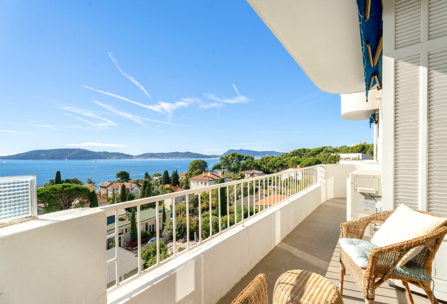 Appartement T5 vue mer Mourillon — photo 1