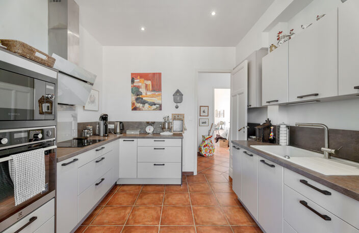 Appartement T5 vue mer Mourillon — photo 4