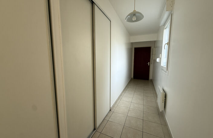 APPARTEMENT TYPE 3 DE 85.39 M2 SECT. HYPER CENTRE AVEC BOX F — photo 3