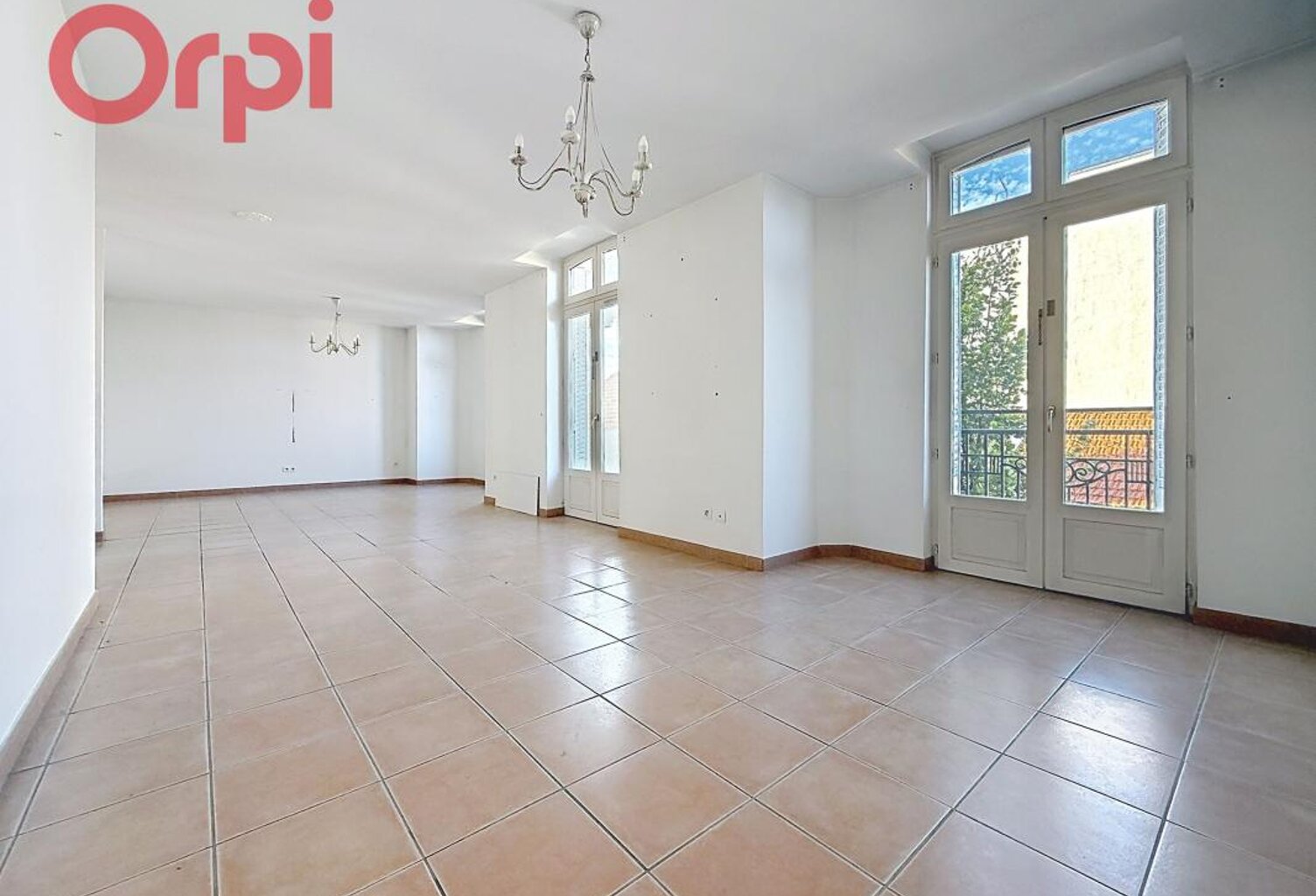 Appartement À Vendre 4 chambres — photo 1