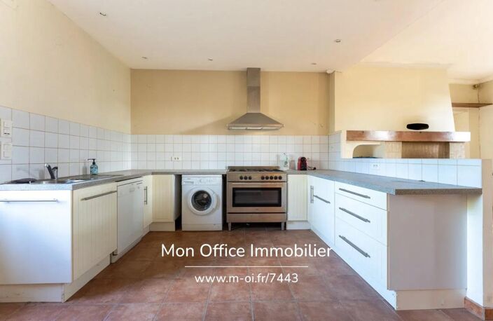 Référence : 7443-ASI - Dans un ancien Mas Provençal, maison T4 mitoyenne à rénover — photo 4
