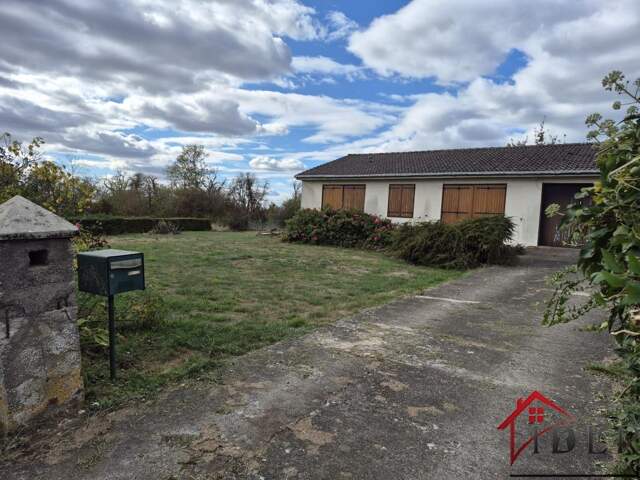 Maison individuelle complètement à restaurer  + terrain cons — photo du bien