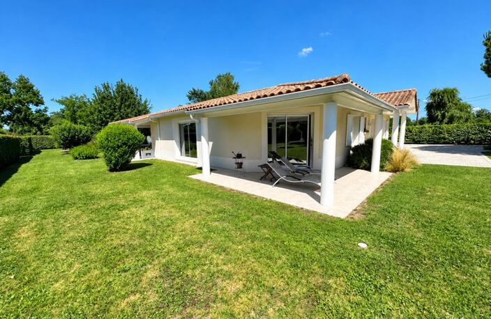 Maison de plain pied avec garage 4 pièces - 153m2 - GREZAC — photo 2