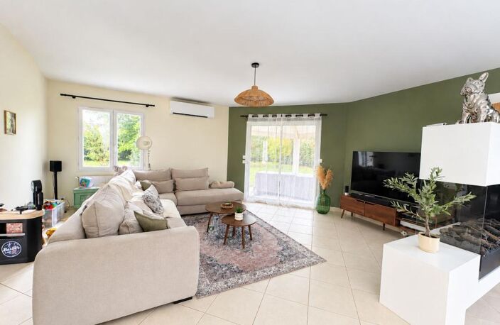 Maison de plain pied avec garage 4 pièces - 153m2 - GREZAC — photo 3