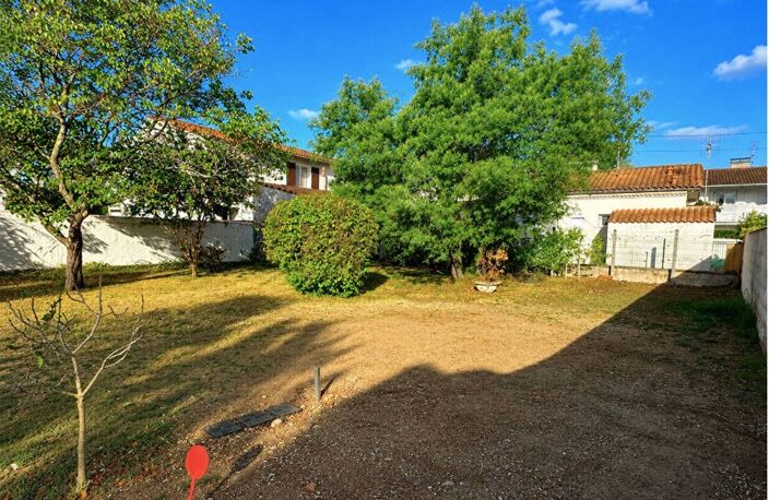 Terrain à bâtir à Meschers-sur-Gironde (17132) — photo 2