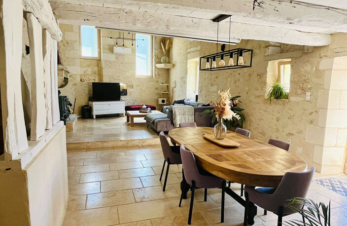VILLEGOUGE Maison en pierre, beaux volumes, piscine et logement attenant — photo 5