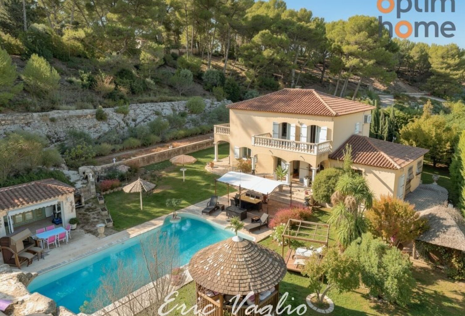 BOUC-BEL-AIR – Villa familiale aux beaux volumes, 174 m² habitables + 107 m² de sous-sol aménagé, piscine chauffée et terrain de 4 110 m² — photo 1