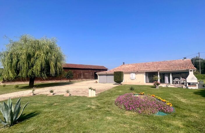 Lougratte (47 )Ancien corps de ferme – 2 logements – 1,22 ha – 600 m² de dépendances — photo 2