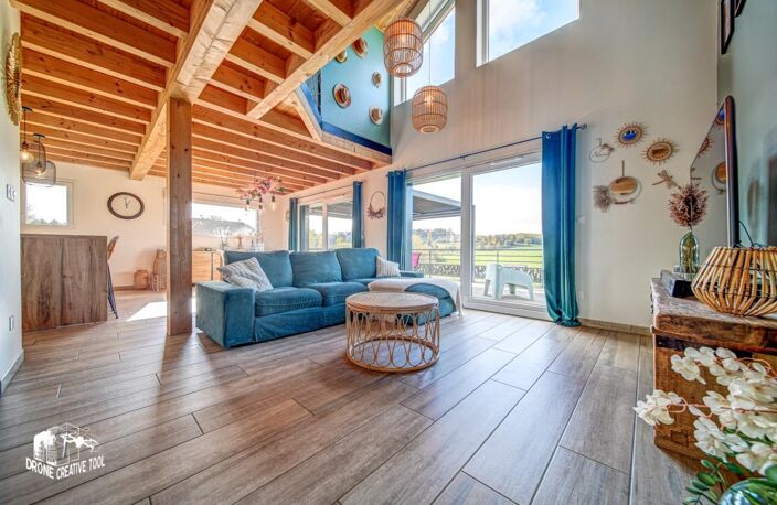 🏡 COUP DE CŒUR - MAISON À OSSATURE BOIS DE 2021 – PROCHE FRONTIÈRE BELGE ET LUXEMBOURGEOISE – 128 m² – 4 CHAMBRES – TERRAIN DE 5 628 m² – DPE A/A ! — photo 4