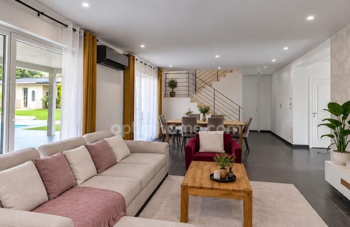 90500 BEAUCOURT – MAISON 185 M² – 5 PIECES – 4 CHAMBRES – PISCINE CHAUFFÉE – DPE A -  COMPATIBLE PROFFESION LIBERALE — photo 4
