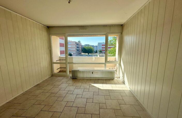 Appartement T4 de 80,58 m² – Avenue des Deux Fontaines, Metz Devant-les- Ponts — photo 5