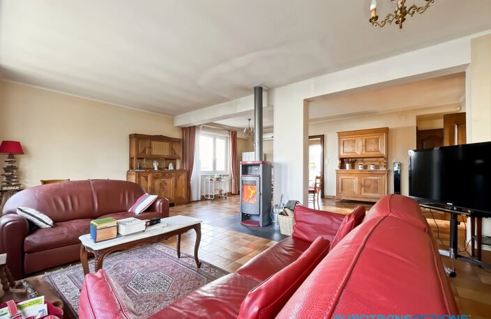 HAGUENAU - Proche Centre ville, maison de 190,73 m² sur 7,37 are — photo 4