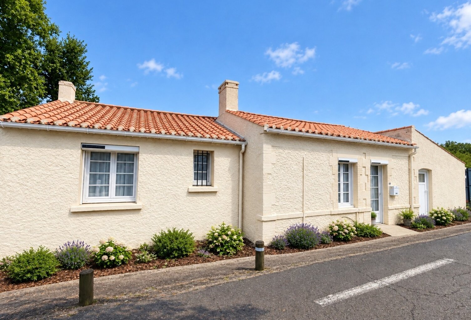 Maison à vendre 4 pièces COEX (85) — photo 1
