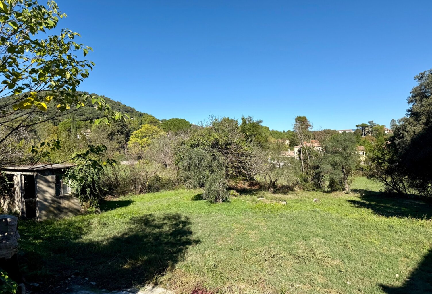 Terrain à vendre de 1 042,00 m² ALES (30) — photo 1
