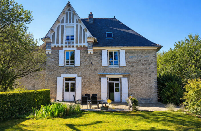 Maison  Bourgeoise à vendre 8 pièces de 170 m² à LAVAL (53) RIVE GAUCHE — photo 4