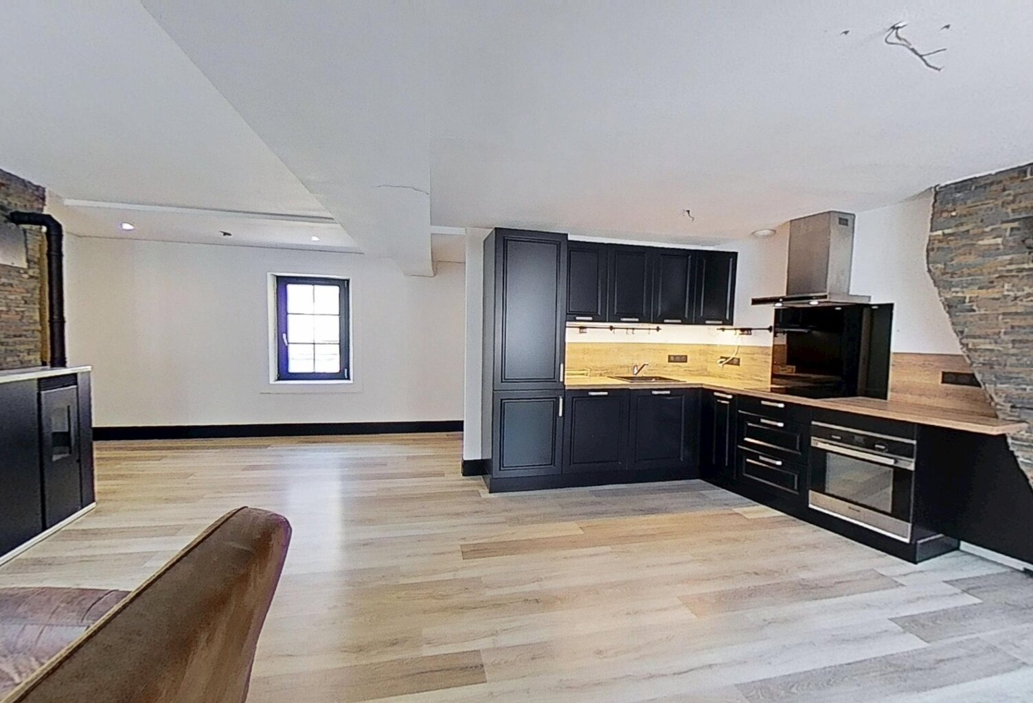 Appartement à vendre 2 pièces DOLE (39) — photo 1