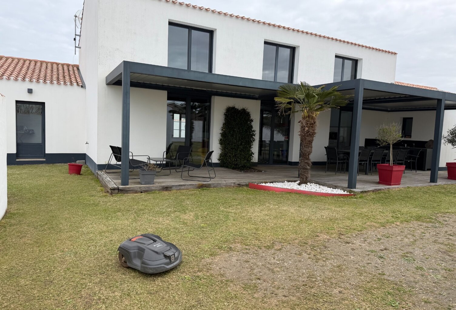 Mason à vendre 4 pièces  (85) — photo 1