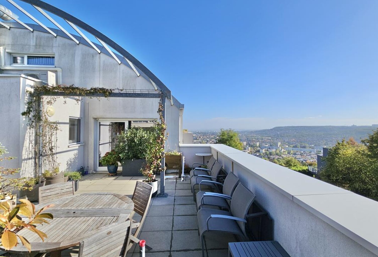Appartement duplex de standing avec terrasse et vue exceptio — photo 1