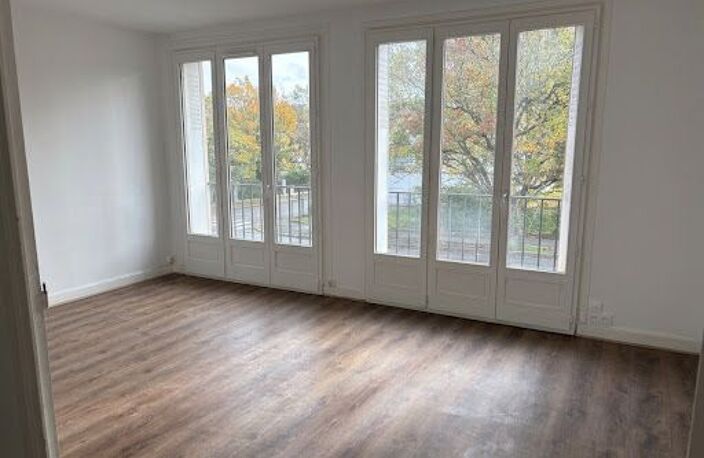 Appartement Type 4 VILLEFRANCHE SUR SAONE — photo 2
