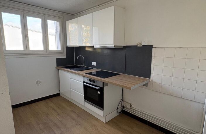 Appartement Type 4 VILLEFRANCHE SUR SAONE — photo 4