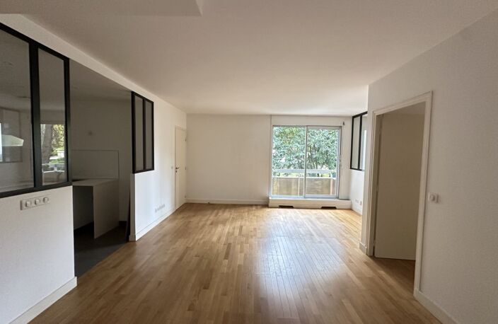 NEUILLY-SUR-SEINE – BOULEVARD D'INKERMANN – 2 PIÈCES AVEC BOX ET CAVE — photo 3