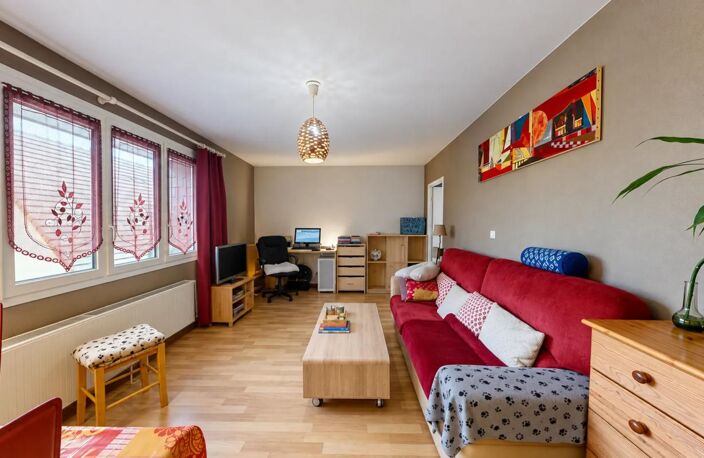 IFS PLAINE – Appartement 2 pièces de 45 m² au dernier étage avec — photo 3