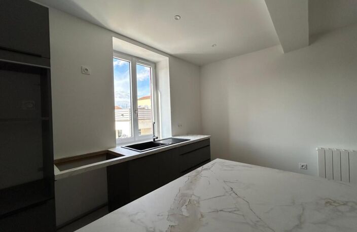 Appartement À Louer — photo 3