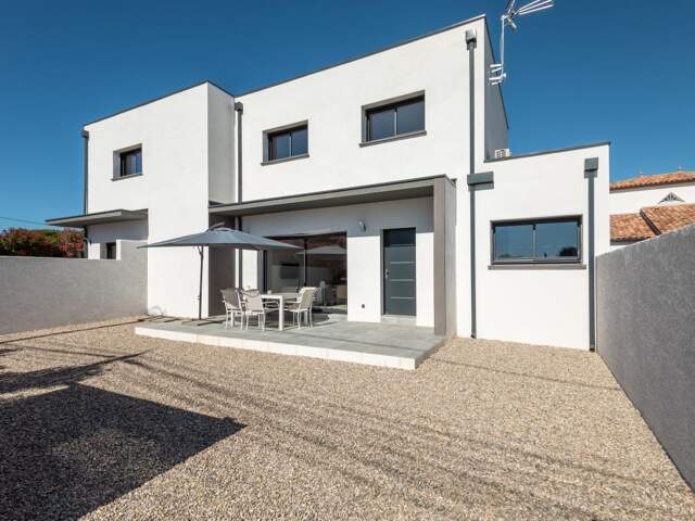 AGDE - Maison Meublée À Louer — photo du bien