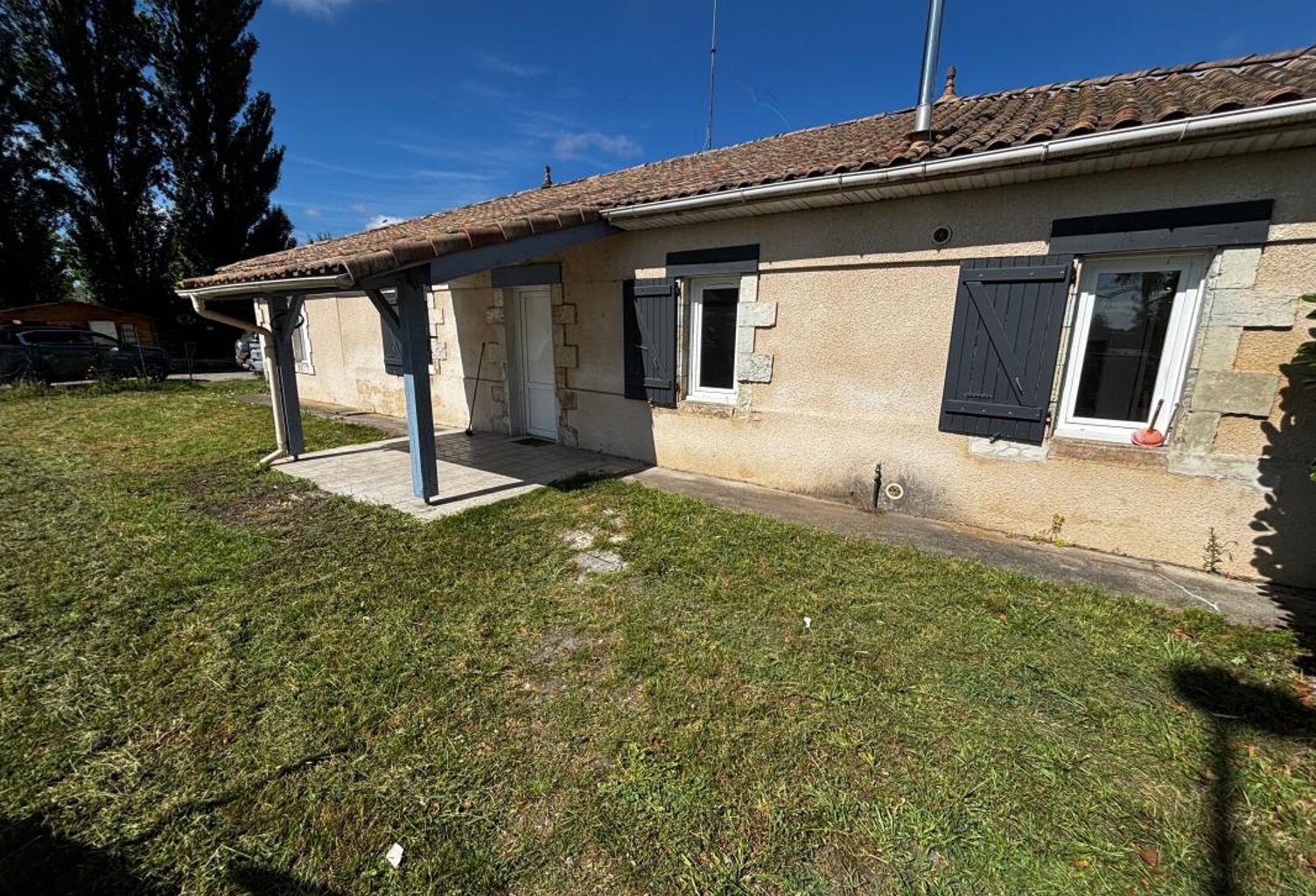 Maison À Louer — photo 1